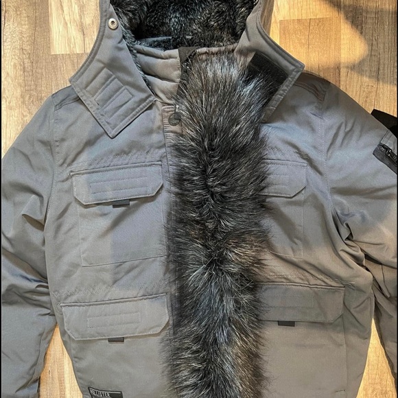 Hollister Down Bomber Jacket - Picture 6 of 7